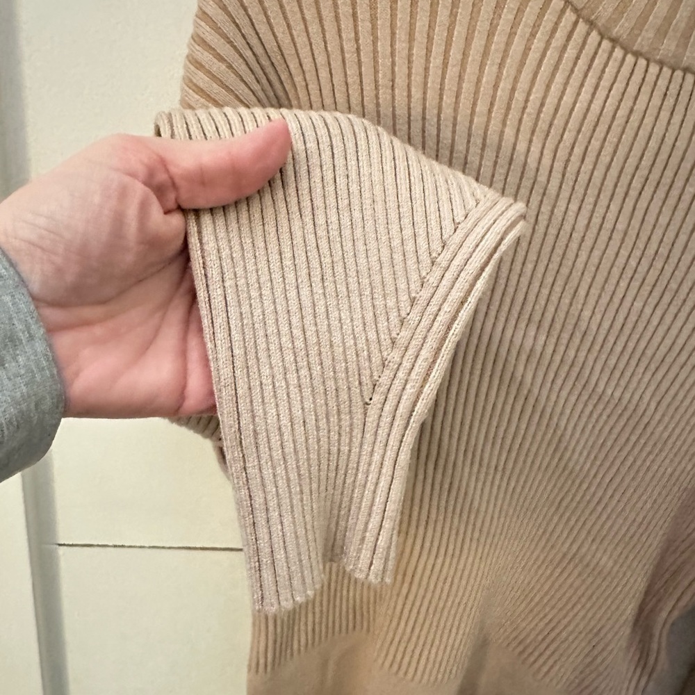 VARLEY M Haggen 2.0 tan woman boxy mock neck viscose blend ribbed stretch top - Picture 8 of 14